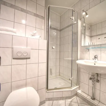 - Haus D, App 0d0201 *